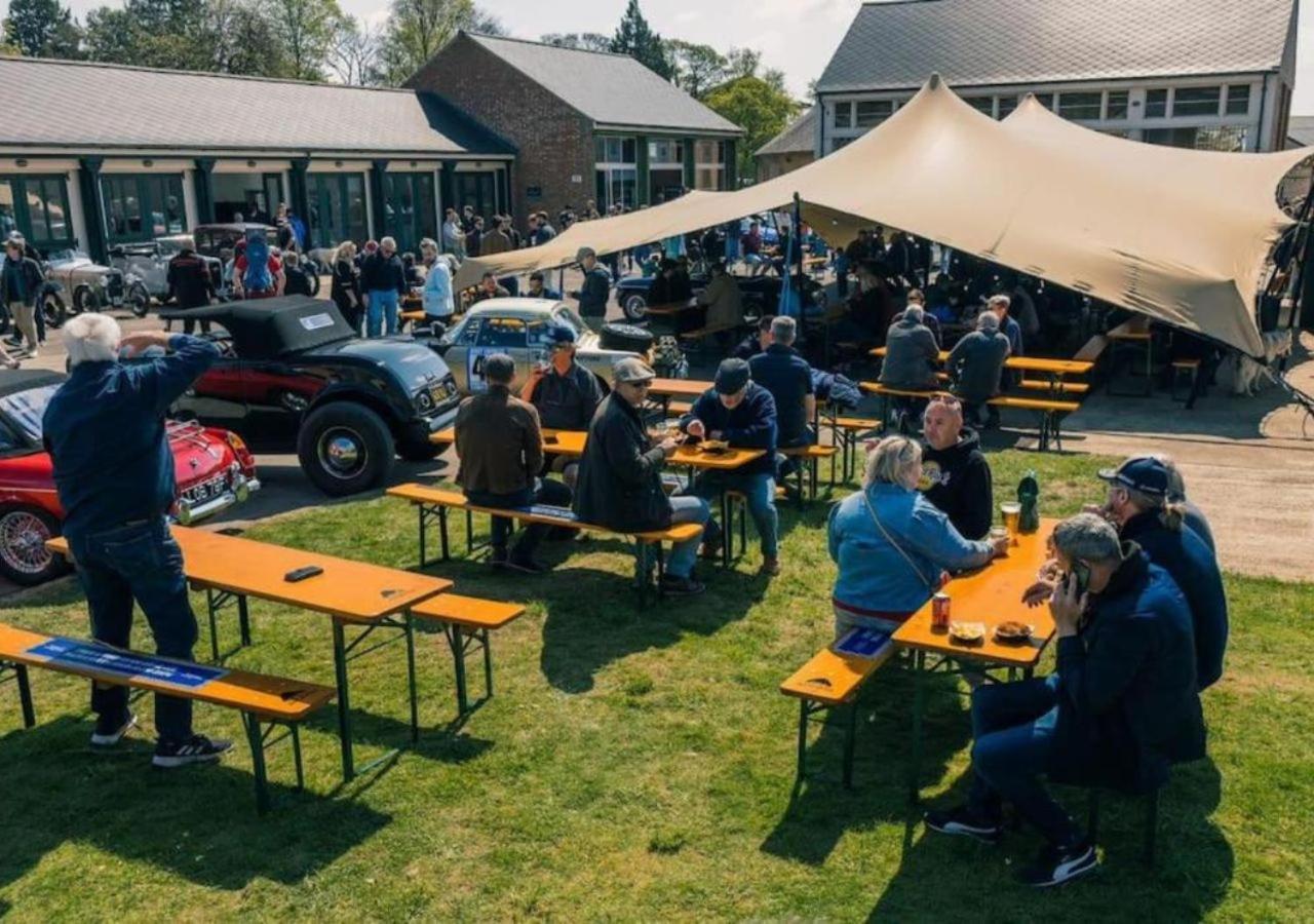 Duclos At Bicester Heritage Εξωτερικό φωτογραφία